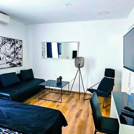 זאגרב Octagon Main Square Apartment מראה חיצוני תמונה